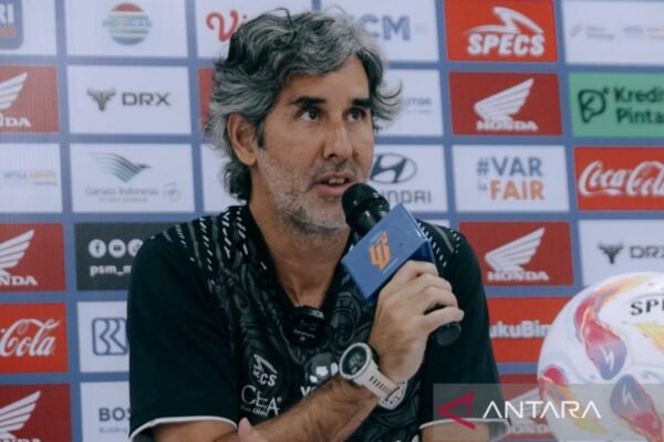Setelah Pindah dari Bali United, Teco Cugurra Lanjutkan Karier di Indonesia