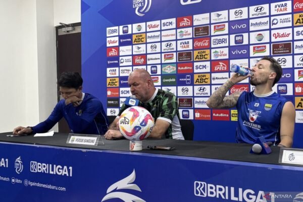 Bojan Hodak: Pertandingan Melawan Tim Bawah Justru Menjadi Tantangan Tersendiri