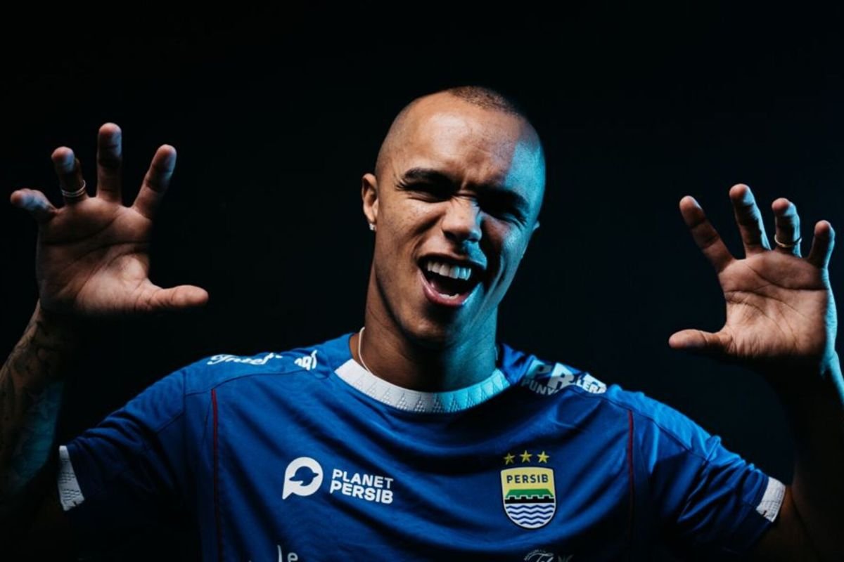 Persib Bandung Resmi Mengontrak Dua Pemain Asing Baru