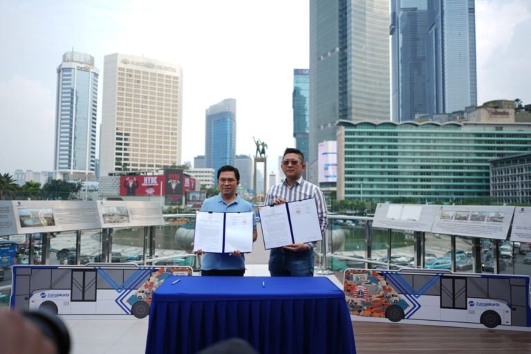 Persija Membangun Kemitraan Strategis dengan Transjakarta